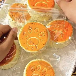 Cat Paw Cheese Bread Taba Squishy