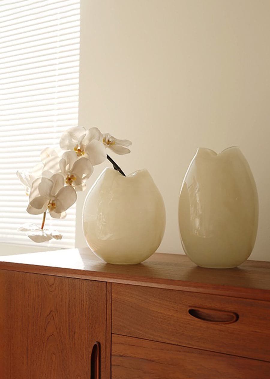 White Glass Flower Vase - 8.66"