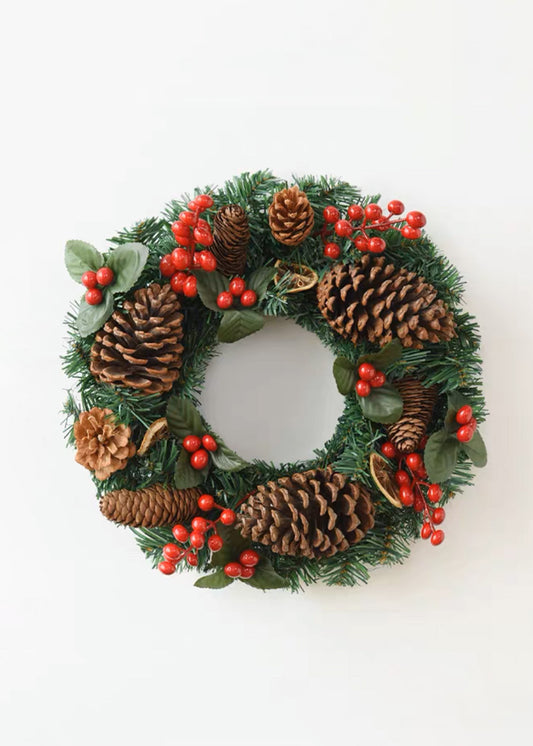 Festive Pinecone Wreath with Berry