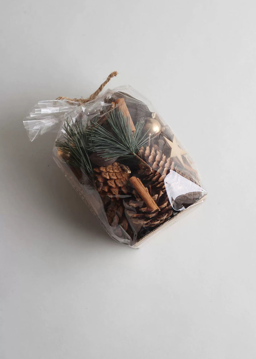 Christmas DIY Decoration Kit, Pine Cones & Branches