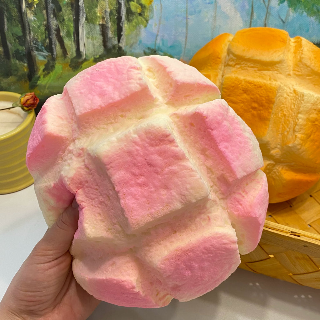 The Squishy Bakery – Breads, Cakes & Charms