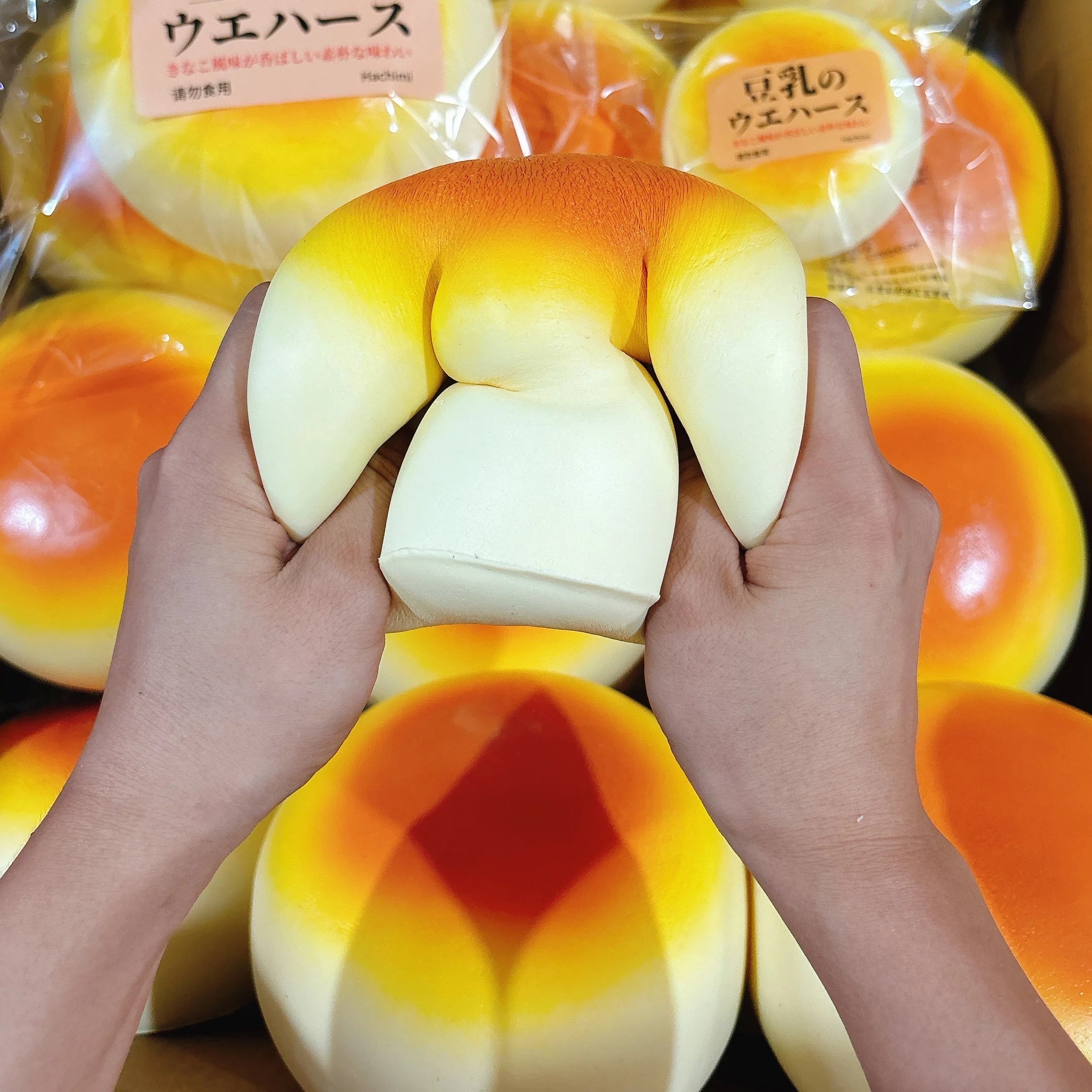 Jumbo Soy Milk Bun & Strawberry Daifuku Squishies