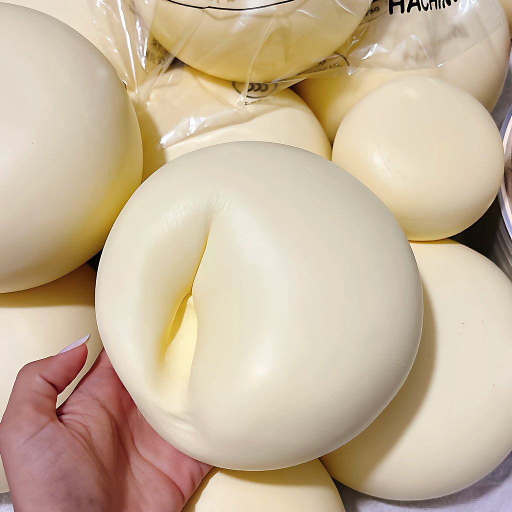 Jumbo Milk Bun & Strawberry Daifuku Squishies