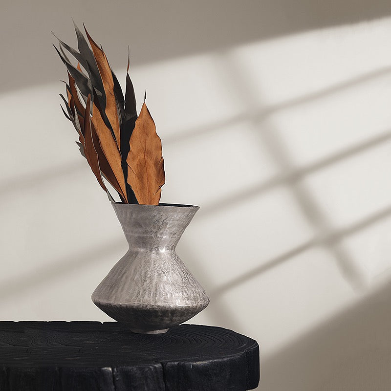 Sparkling Hourglass Vase