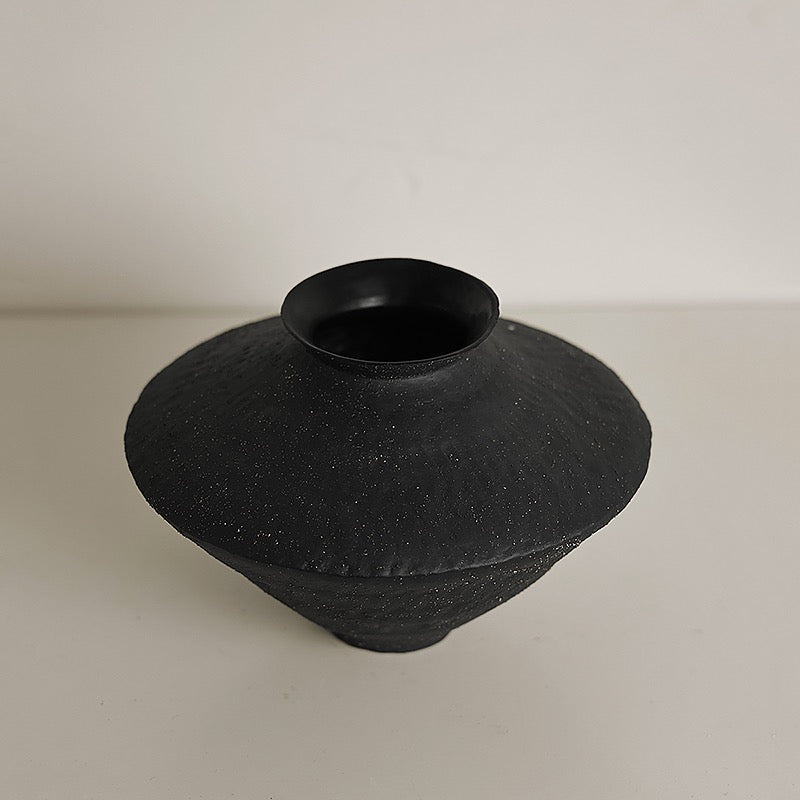 NoirWave Ceramic Vase