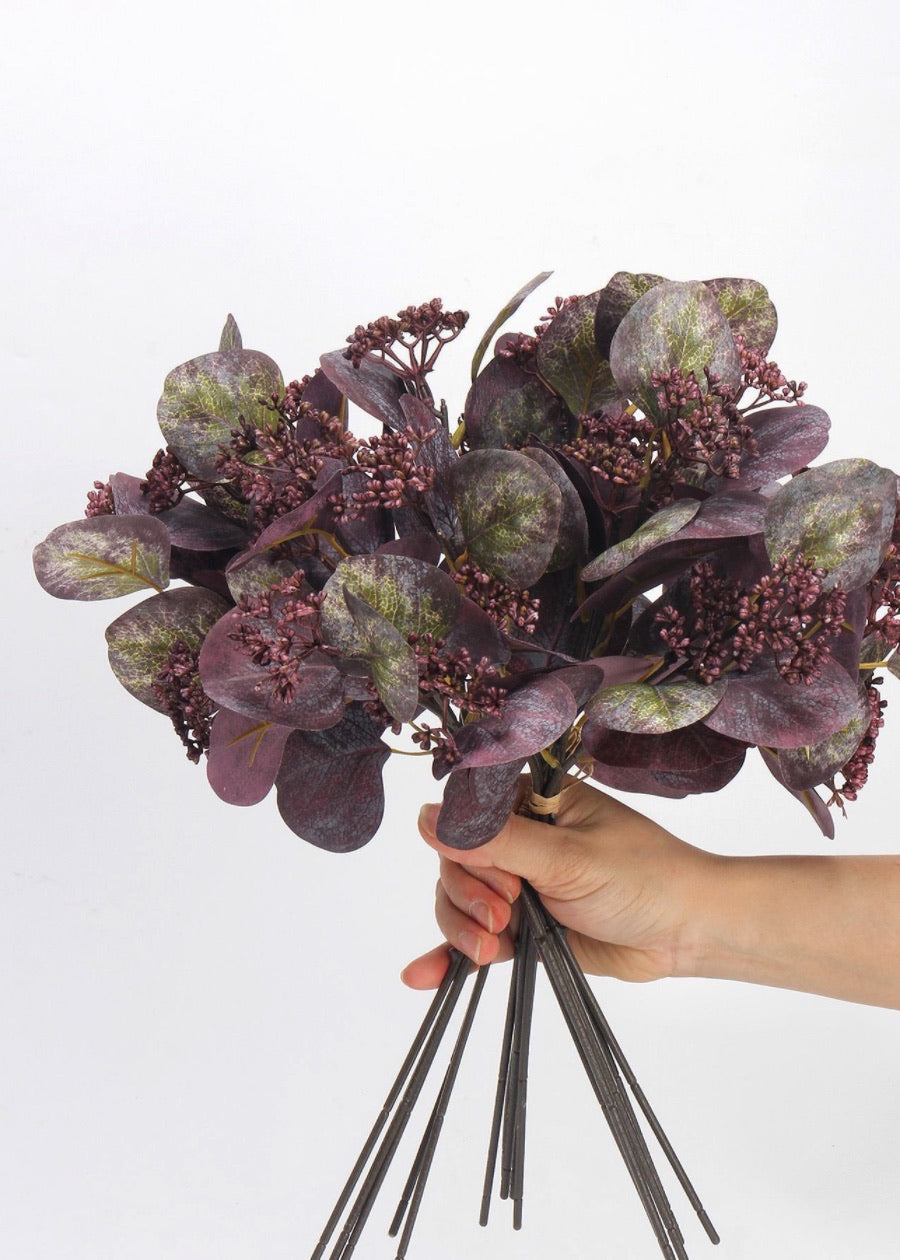 Desiccated Eucalyptus Leaves