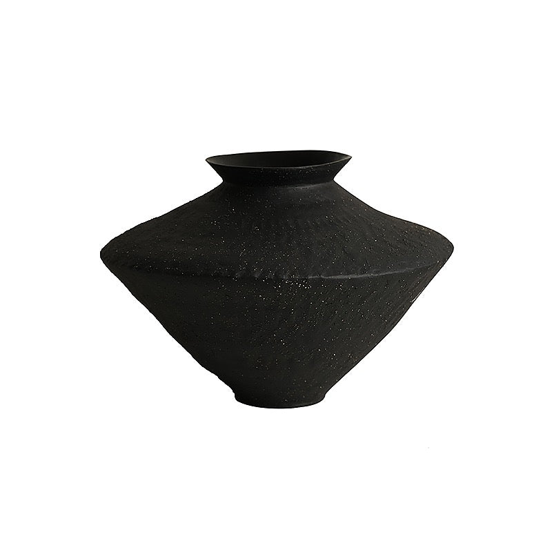 NoirWave Ceramic Vase