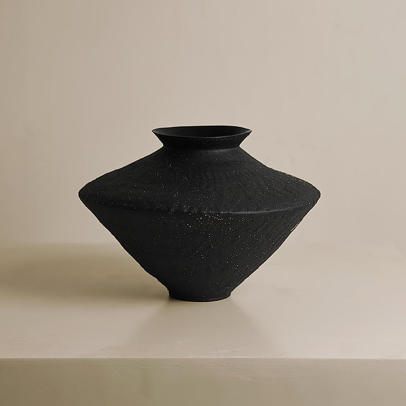NoirWave Ceramic Vase